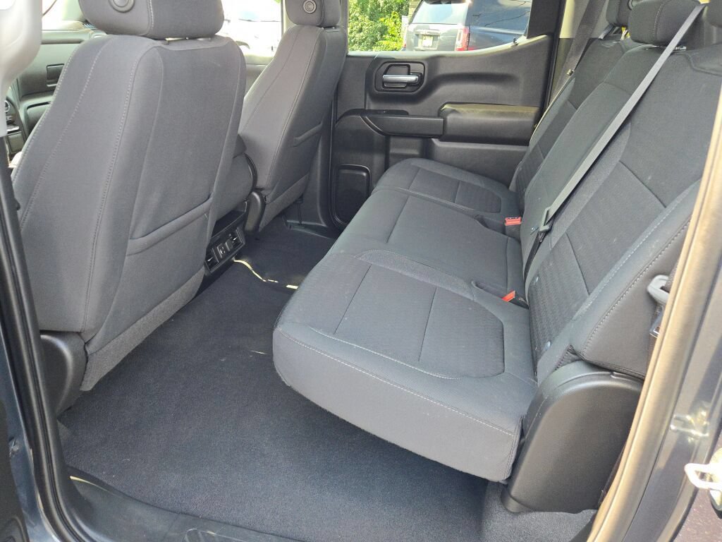Used 2022 Chevrolet Silverado 1500 LT AWD/4WD image 22
