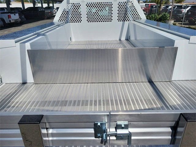 New 2025 Ford F550 2WD Regular Cab Super Duty image 24