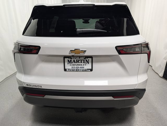 New 2027 Chevrolet Equinox LT FWD image 4