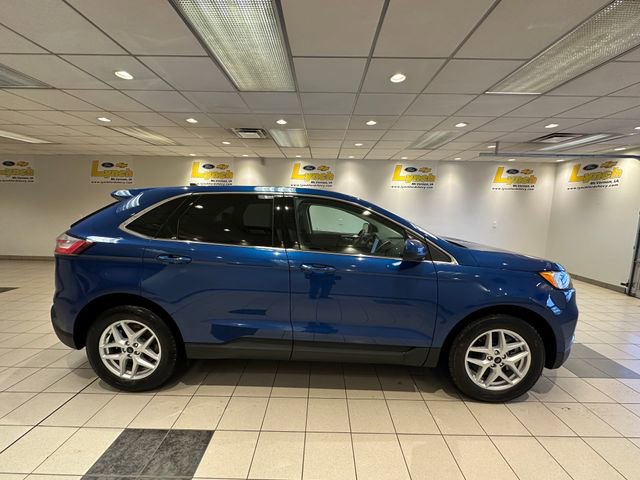 Used 2023 Ford Edge SEL w/ Convenience Package image 3