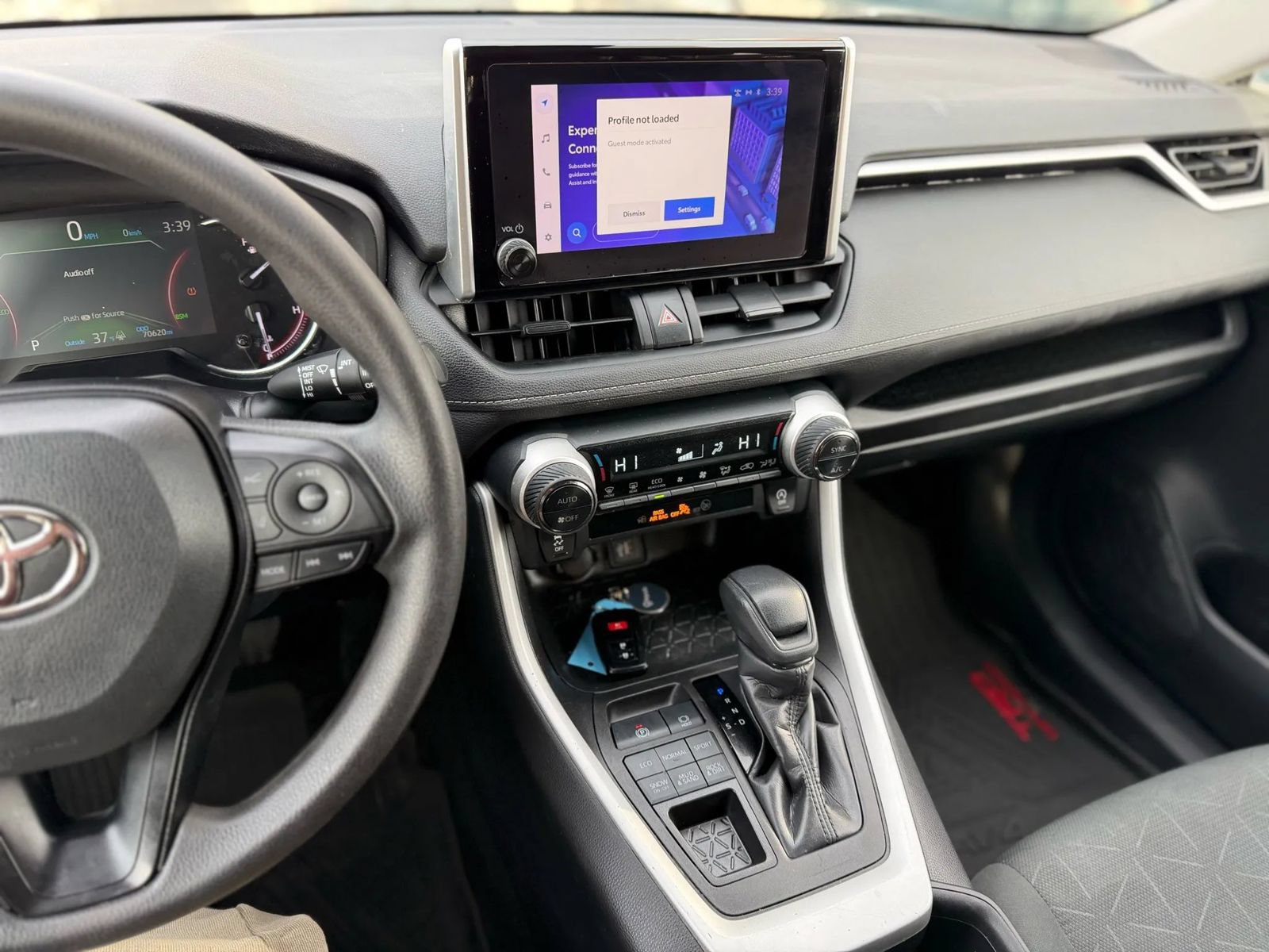 Used 2023 Toyota RAV4 XLE AWD/4WD image 23
