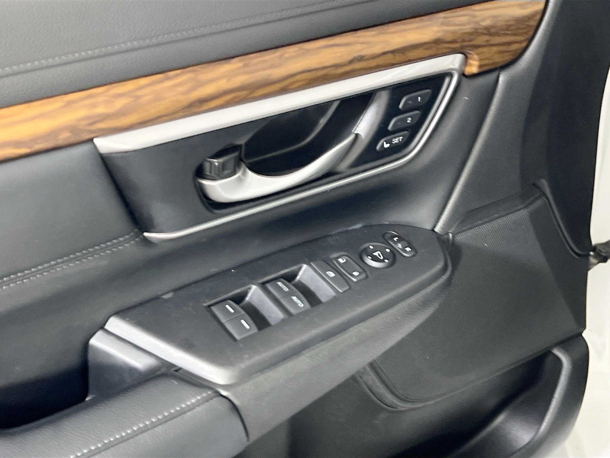 Used 2021 Honda CR-V EX-L image 17