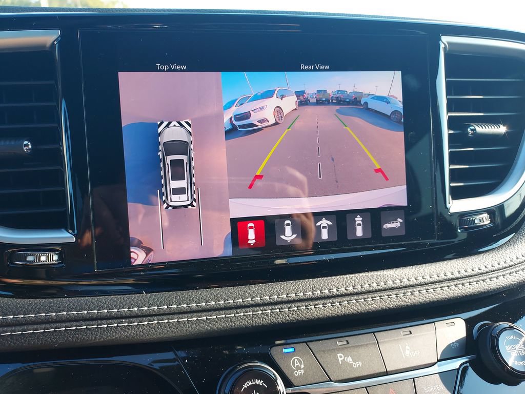 New 2026 Chrysler Pacifica Select FWD image 22