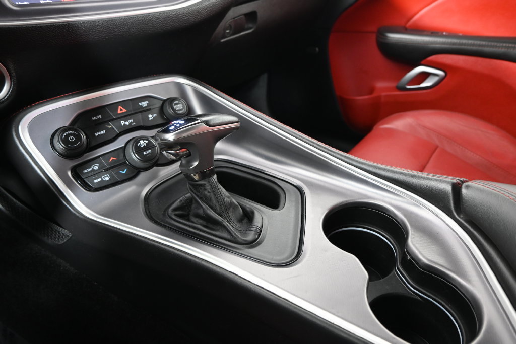 Used 2019 Dodge Challenger SXT w/ Plus Package RWD image 31
