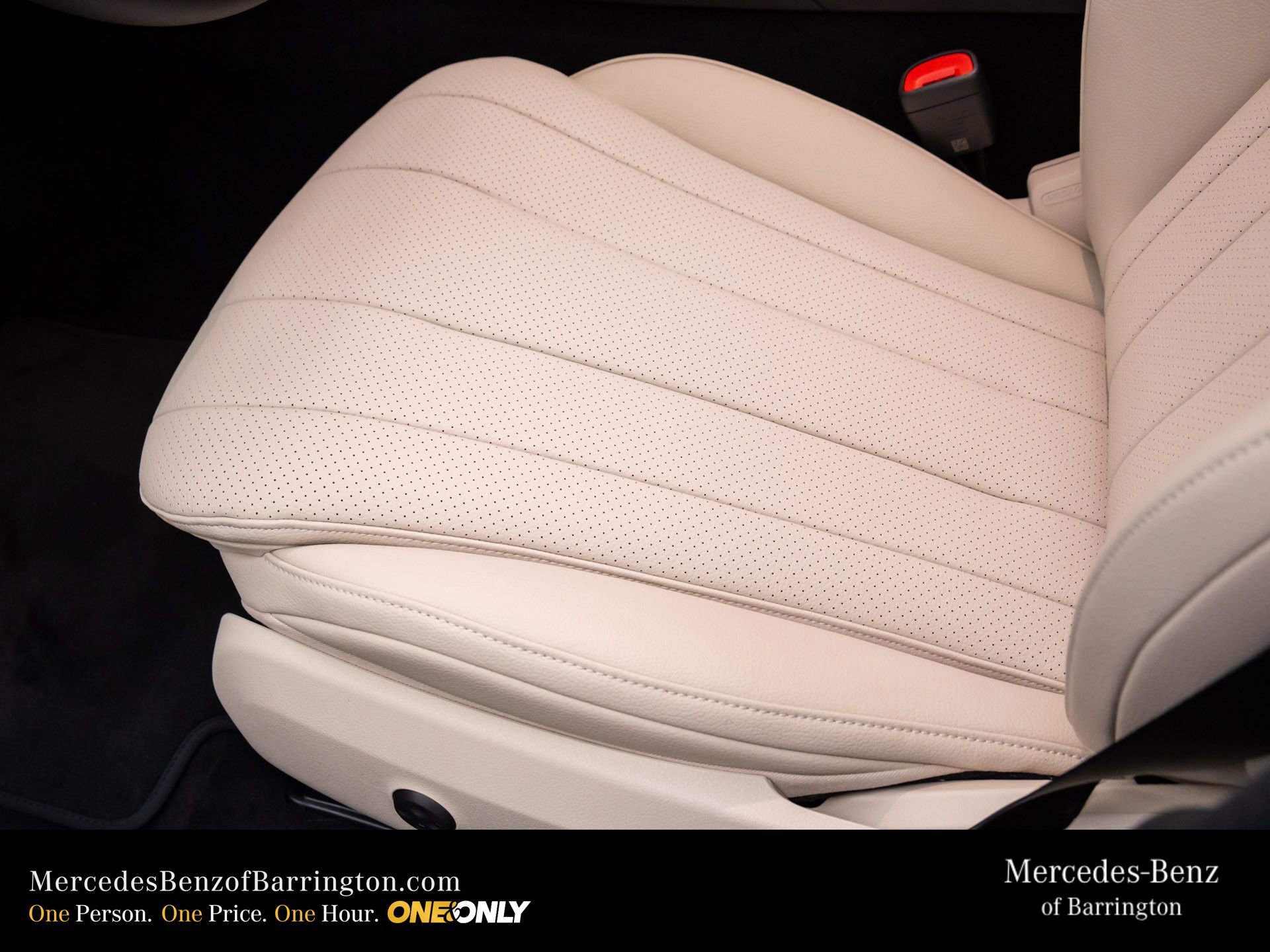 New 2026 Mercedes-Benz E 450 4MATIC Sedan image 17