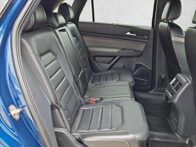 Used 2022 Volkswagen Atlas Cross Sport SEL Premium R-Line AWD/4WD image 20