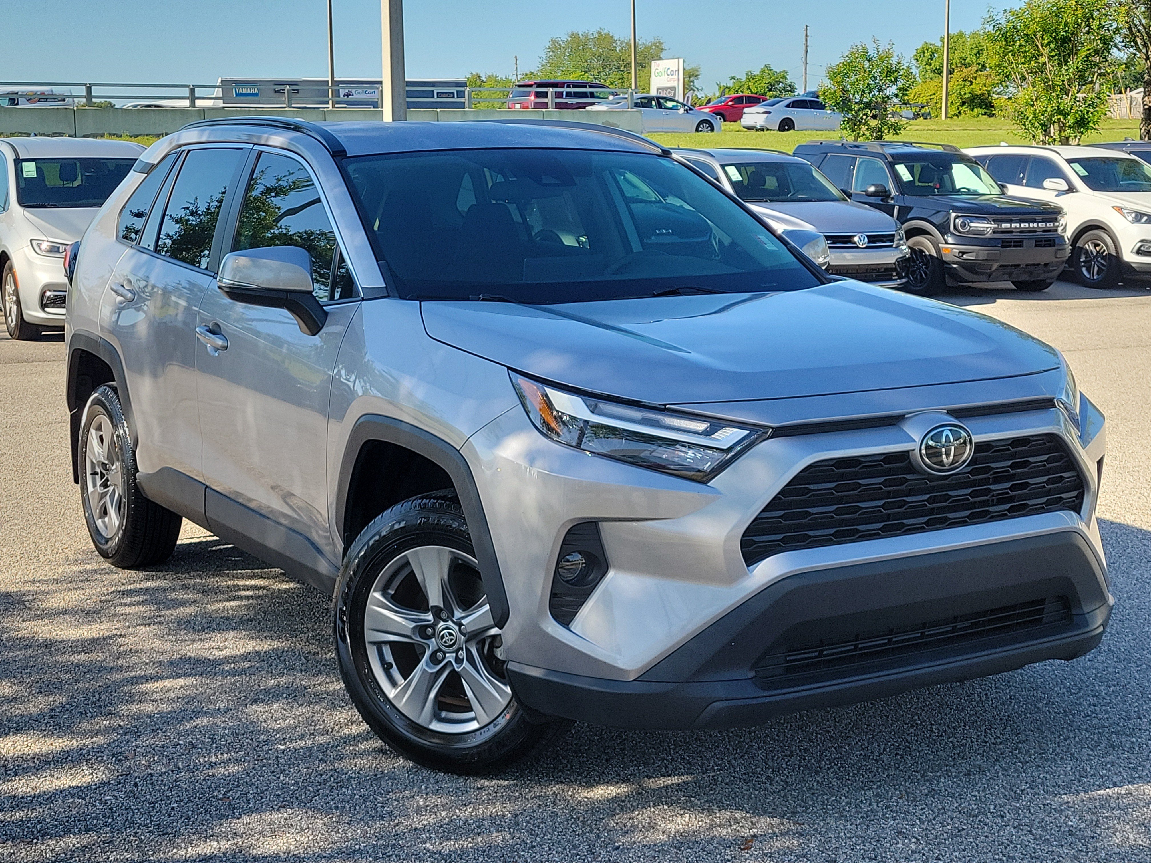 Used 2024 Toyota RAV4 XLE FWD image 33