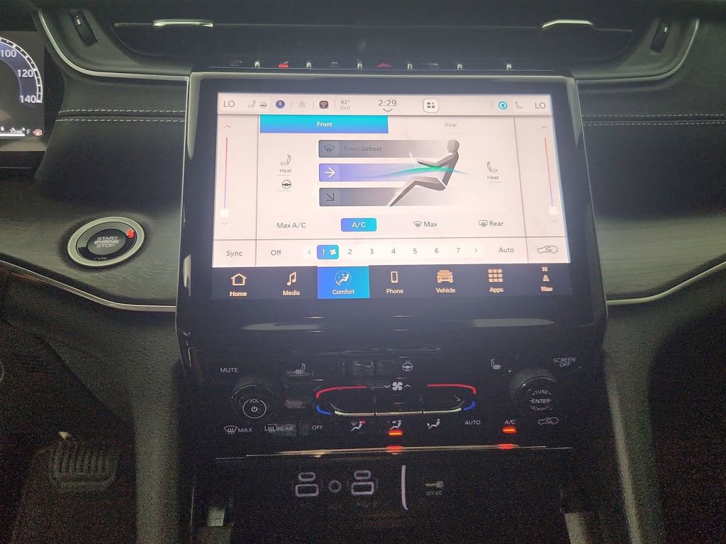 New 2025 Jeep Grand Cherokee L Limited w/ Black Appearance Package image 28