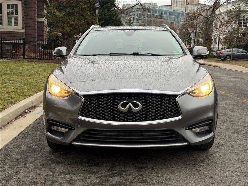 Used 2017 INFINITI QX30 Premium w/ Cargo Package image 2