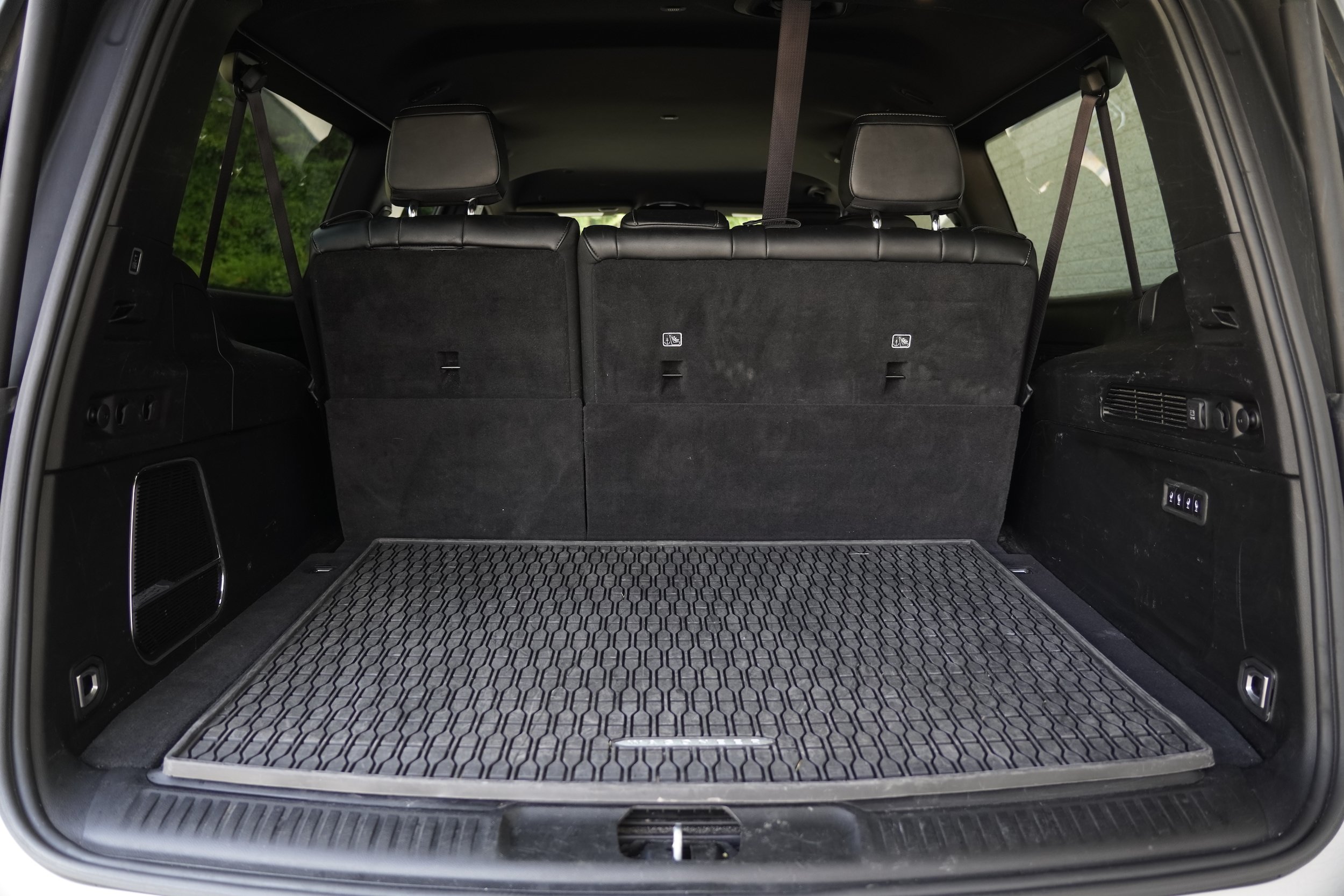 Used 2024 Jeep Wagoneer L Series II w/ Flexible Seating Group RWD image 29