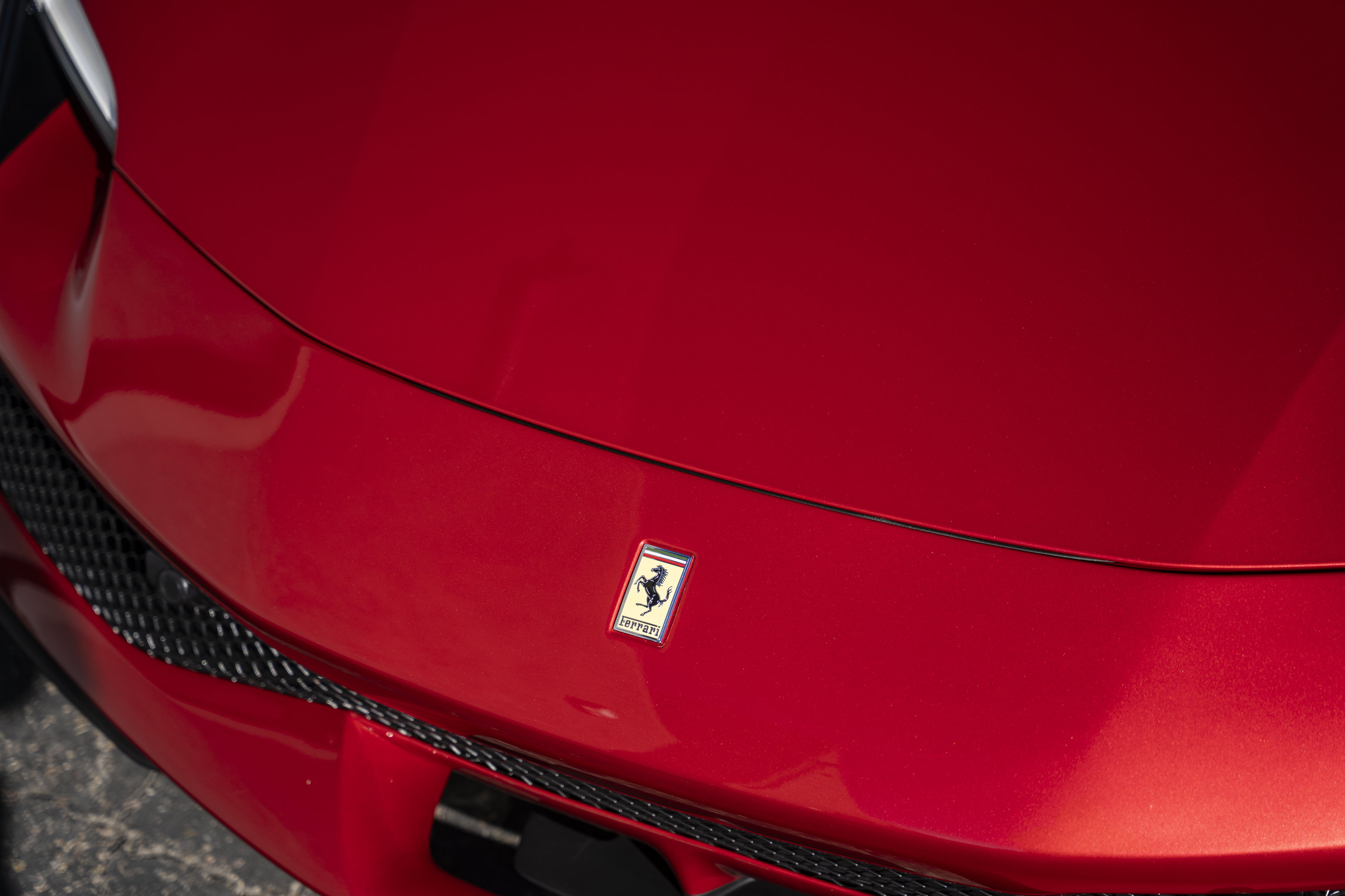Used 2025 Ferrari 296 GTS RWD image 18