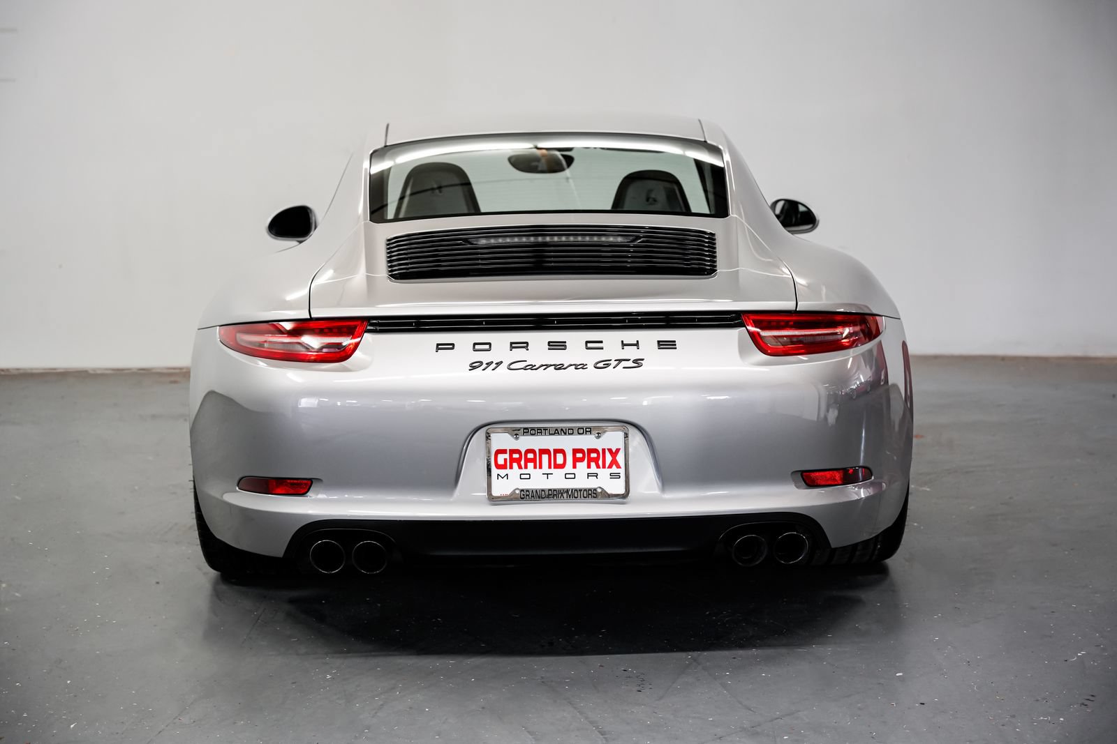Used 2015 Porsche 911 Carrera GTS RWD image 4