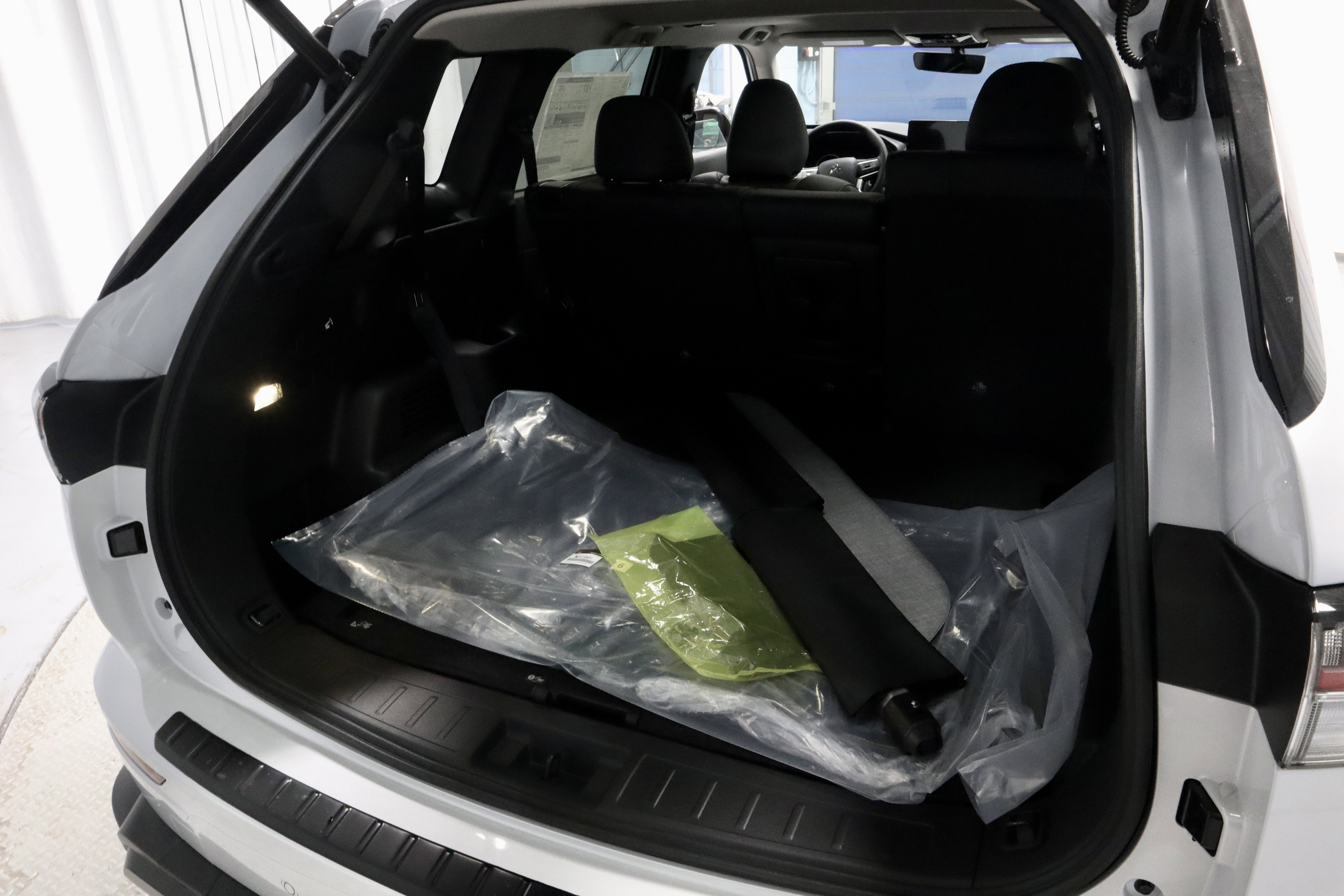 New 2026 Mitsubishi Outlander Trail Edition image 15