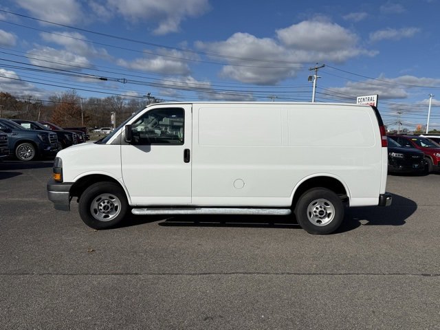 Used 2023 GMC Savana 2500 w/ Driver Convenience Package image 4