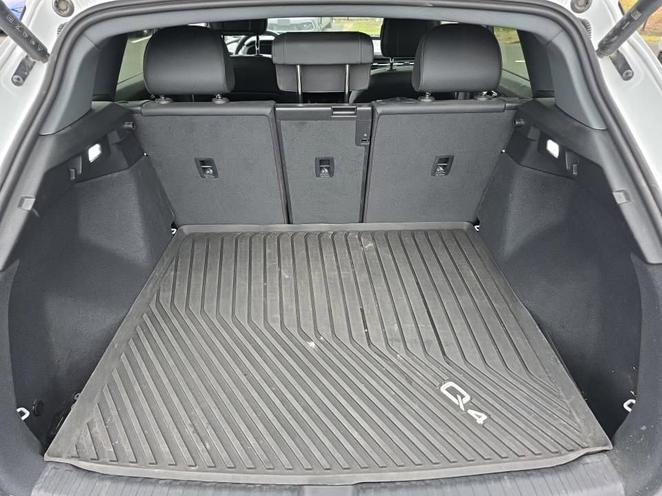 Used 2023 Audi Q4 e-tron Premium Plus w/ Premium Plus AWD/4WD image 16