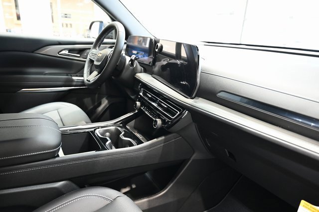 New 2026 Chevrolet Traverse LT w/ Driver Confidence Package image 14