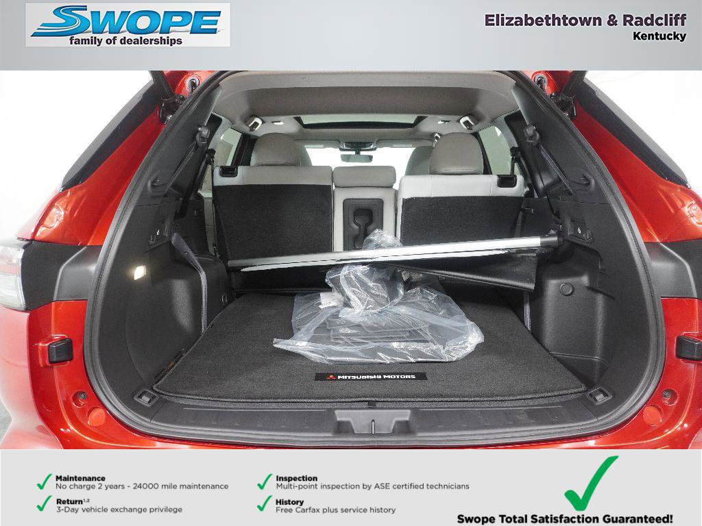 New 2025 Mitsubishi Outlander SE image 32