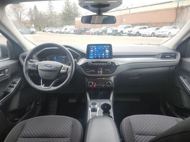 Used 2025 Ford Escape Active w/ Cold Weather Package image 16
