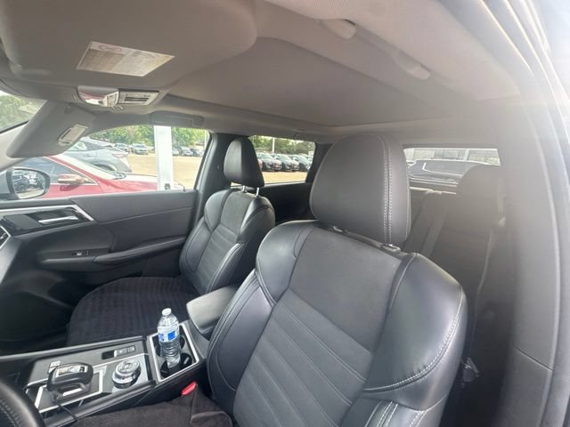 Used 2024 Mitsubishi Outlander 4WD Plug-In Hybrid image 8