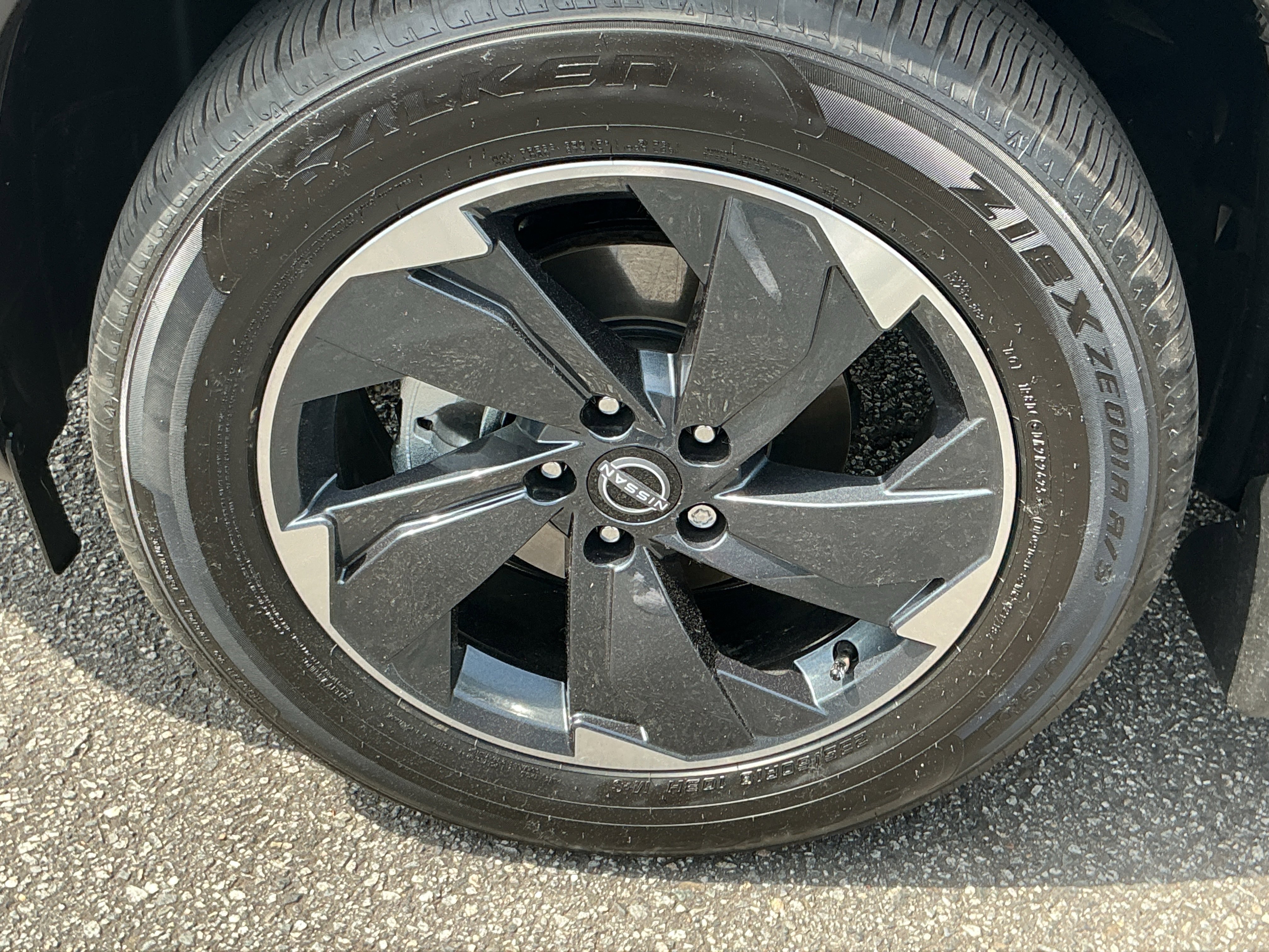 Certified 2026 Nissan Rogue SV FWD image 10