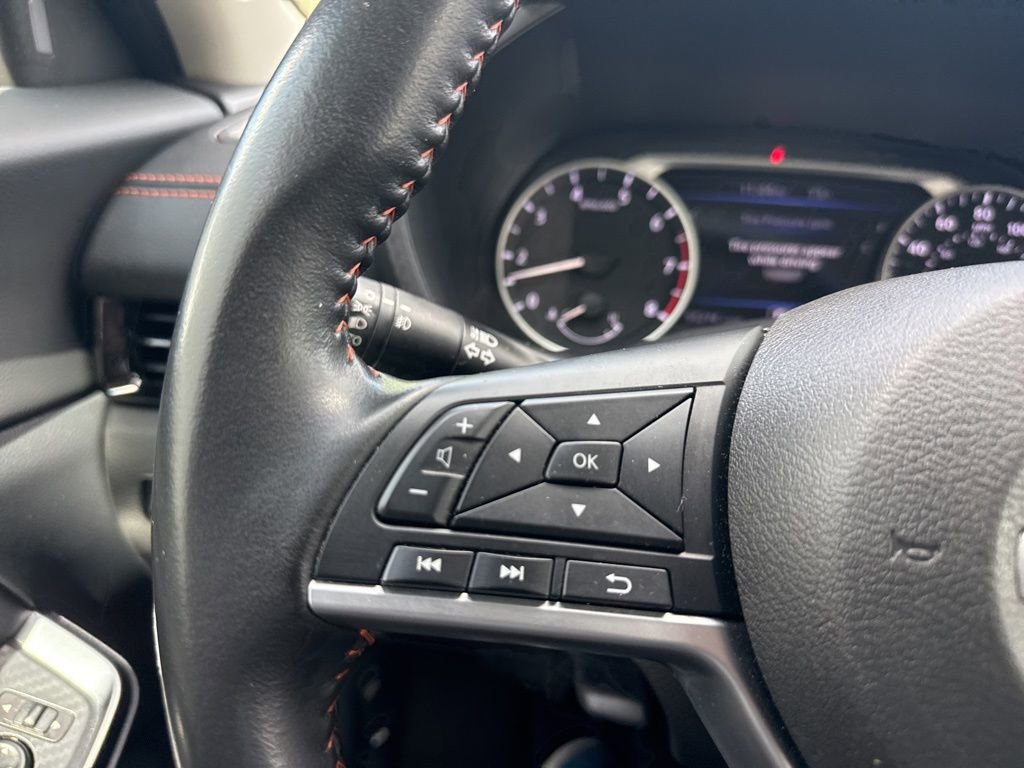 Used 2022 Nissan Sentra SR w/ Lighting Package image 26