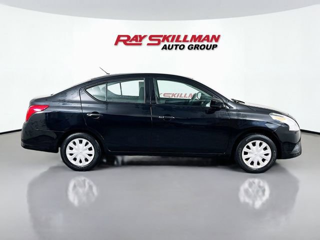 Used 2017 Nissan Versa S FWD image 7