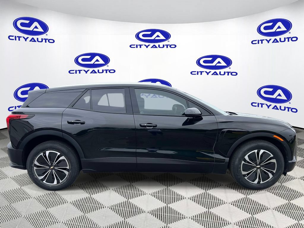 Used 2024 Chevrolet Blazer EV LT AWD/4WD image 2