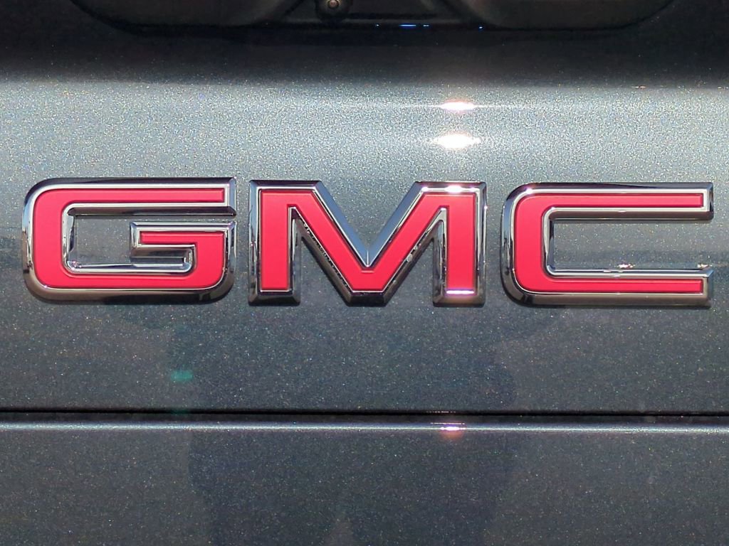 Used 2026 GMC Sierra EV Elevation AWD/4WD image 33