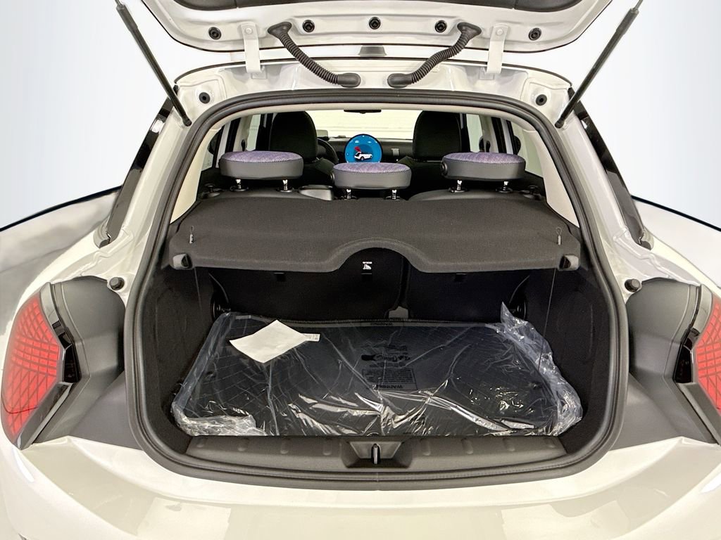 New 2026 MINI Cooper 4-Door Hardtop FWD image 27