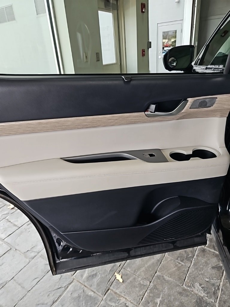 Used 2022 Hyundai Palisade Limited image 23
