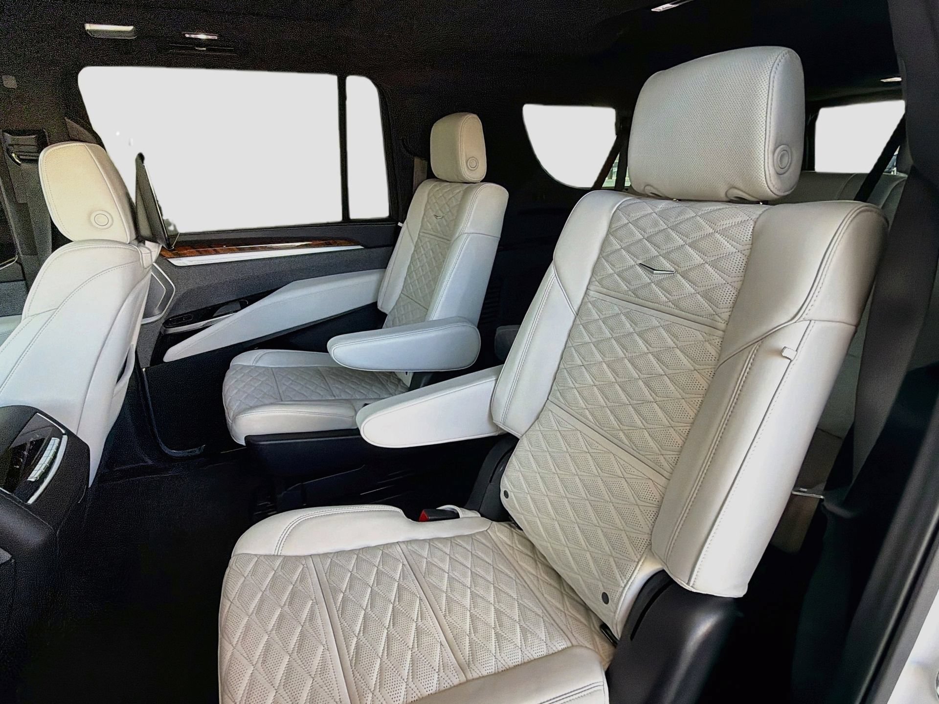 Used 2025 Cadillac Escalade ESV Sport Platinum AWD/4WD image 22