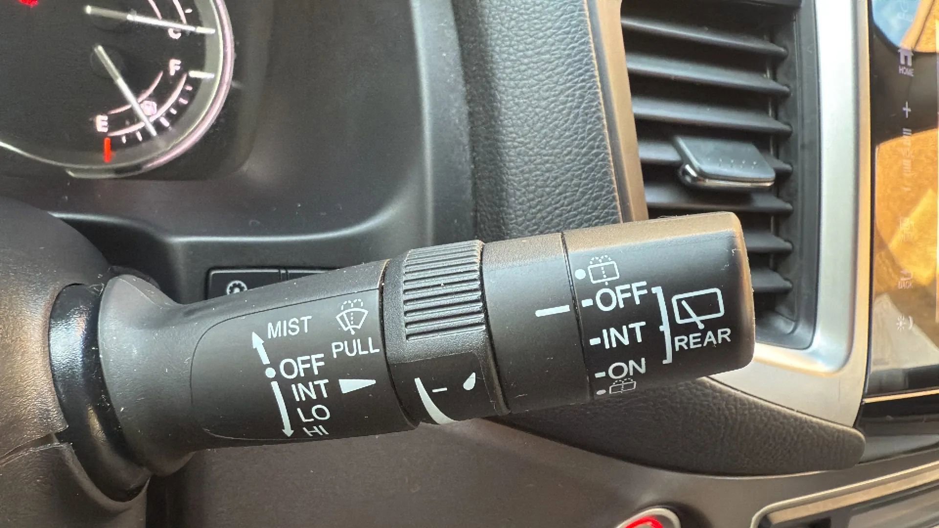 Used 2017 Honda Pilot EX image 13