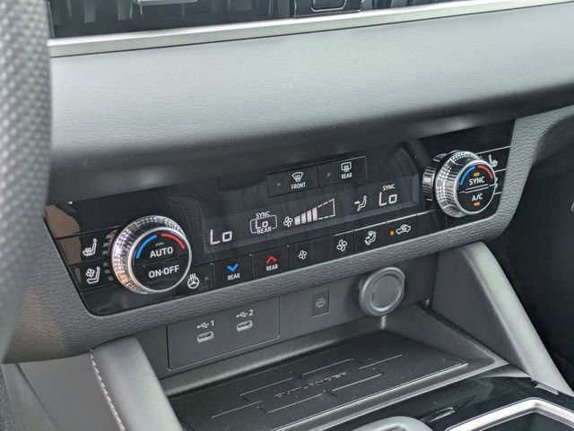 New 2025 Mitsubishi Outlander SEL FWD image 24