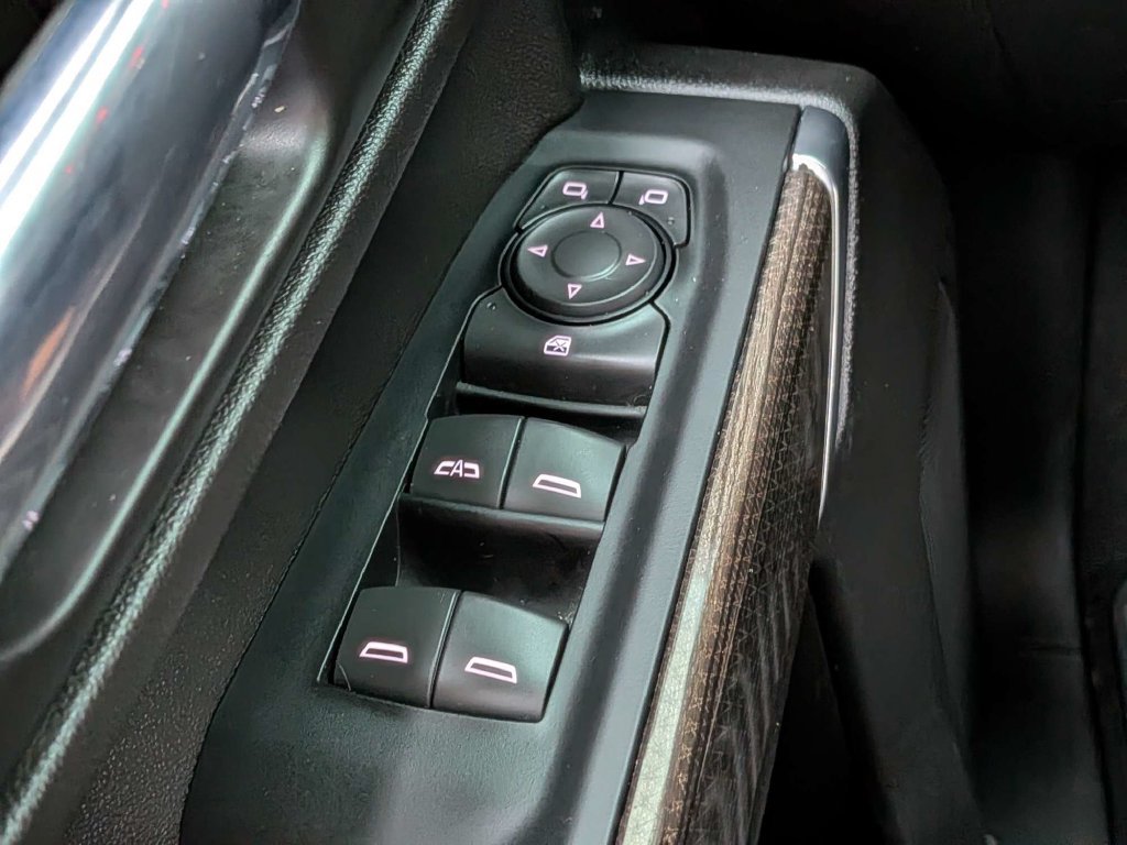 Used 2023 Chevrolet Silverado 2500 LT AWD/4WD image 24