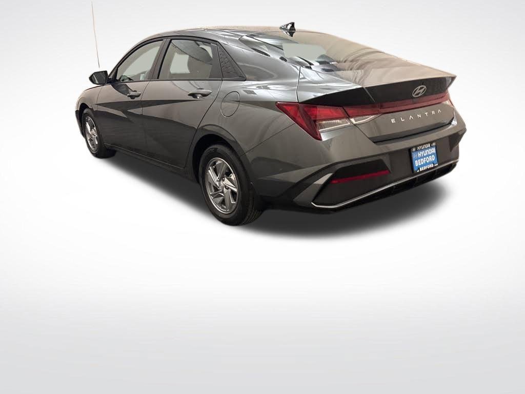 New 2026 Hyundai Elantra Sport FWD image 7