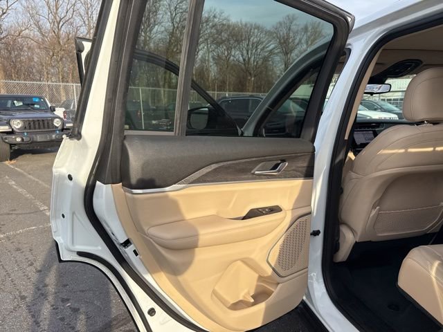 Certified 2022 Jeep Grand Cherokee Limited image 35