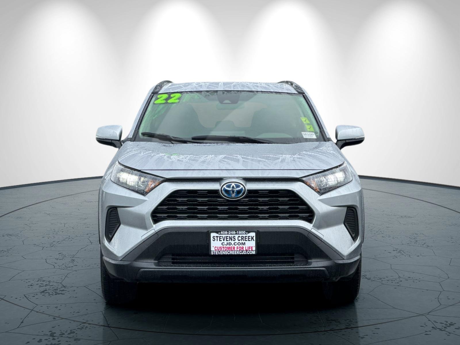 Used 2022 Toyota RAV4 LE image 9