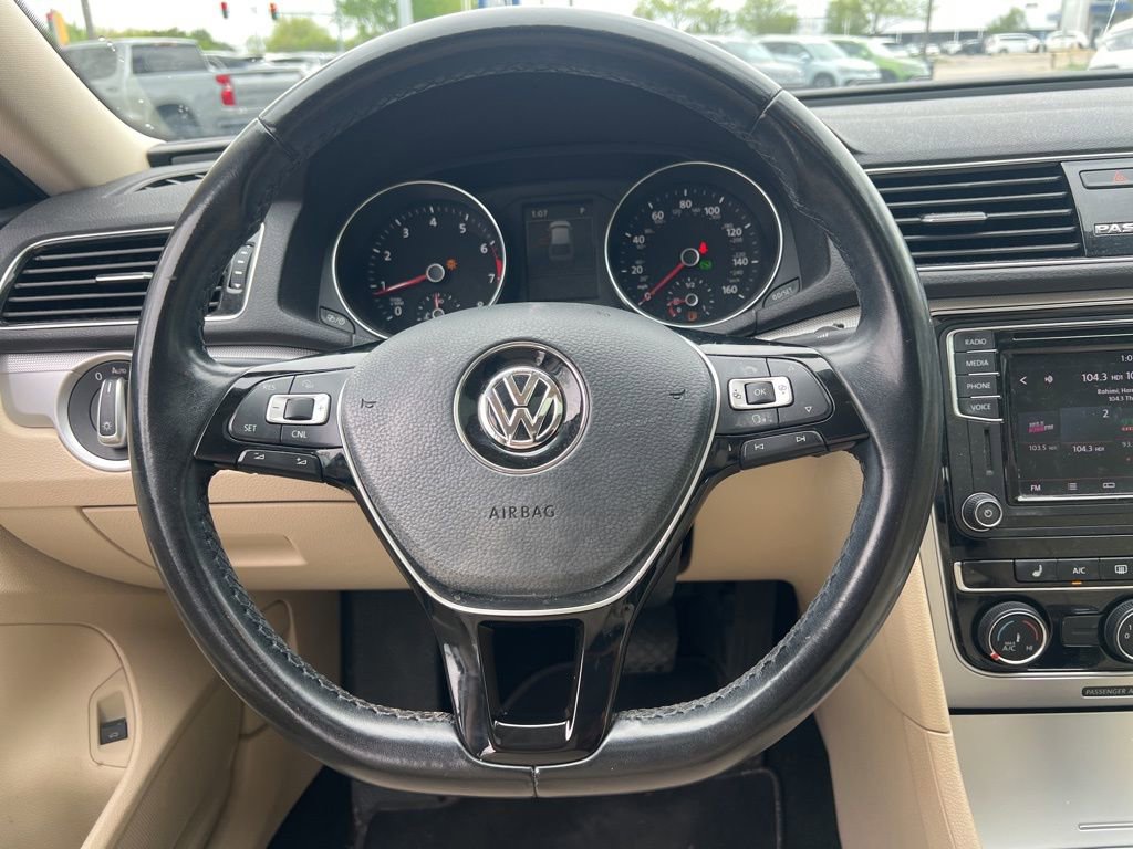Used 2019 Volkswagen Passat 2.0T Wolfsburg w/ Wheels & Sunroof Package FWD image 25