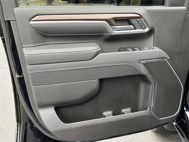 Used 2025 Chevrolet Silverado 2500 LT w/ Trail Boss Package image 23