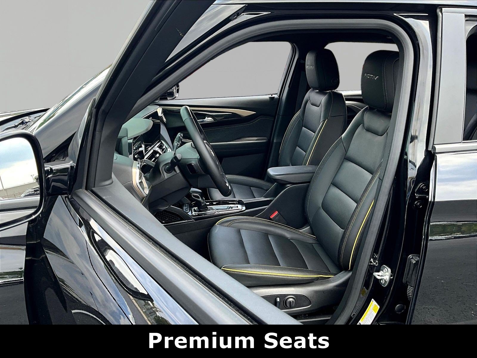 Used 2025 Chevrolet TrailBlazer ACTIV w/ Convenience Package AWD/4WD image 20