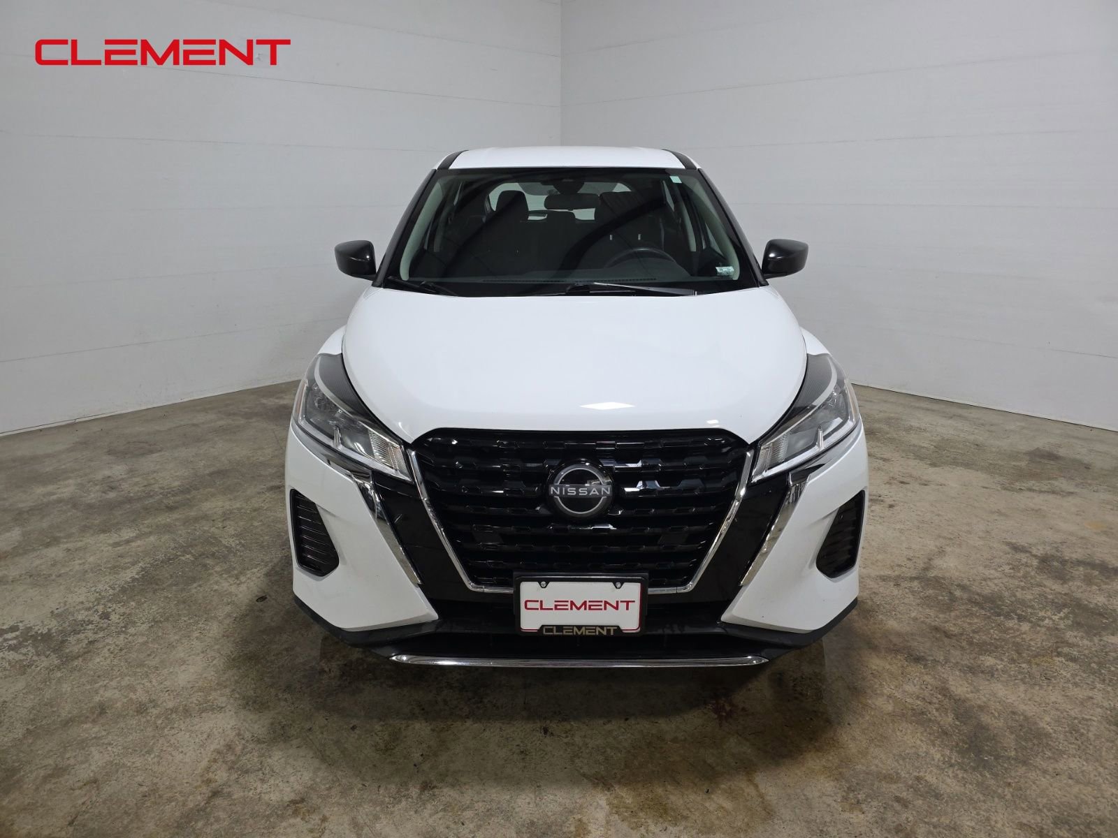 Used 2022 Nissan Kicks S image 2
