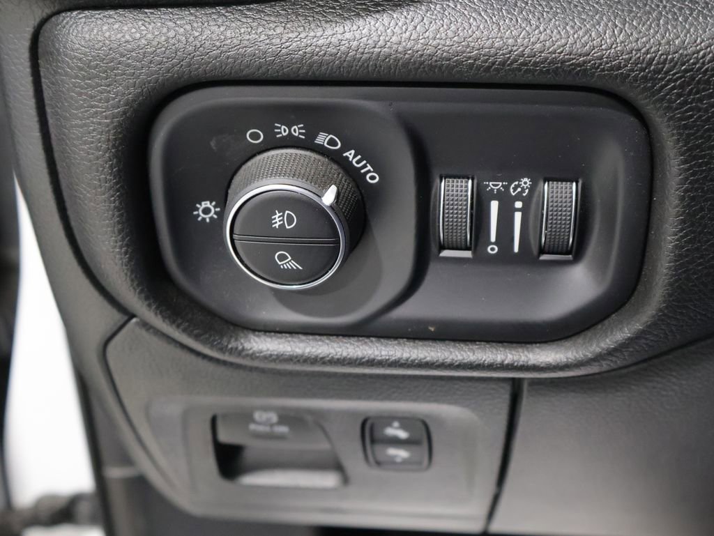 Used 2023 RAM 1500 Laramie image 33