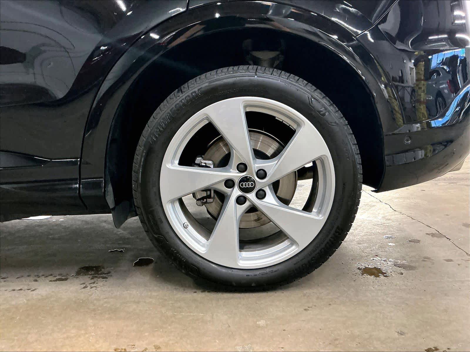Certified 2025 Audi Q5 Prestige image 11