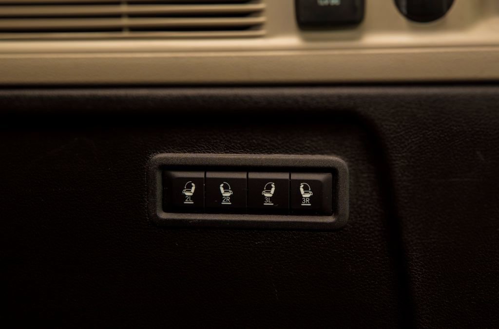 Used 2023 Jeep Wagoneer L Series II image 18