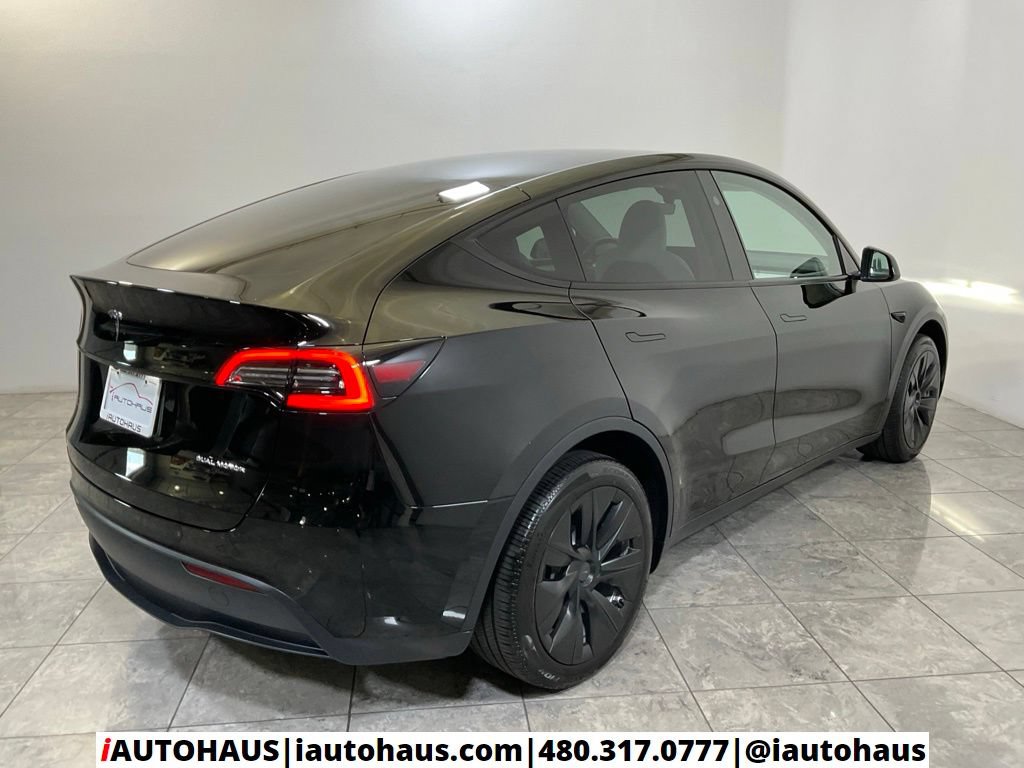 Used 2024 Tesla Model Y Long Range AWD/4WD image 6