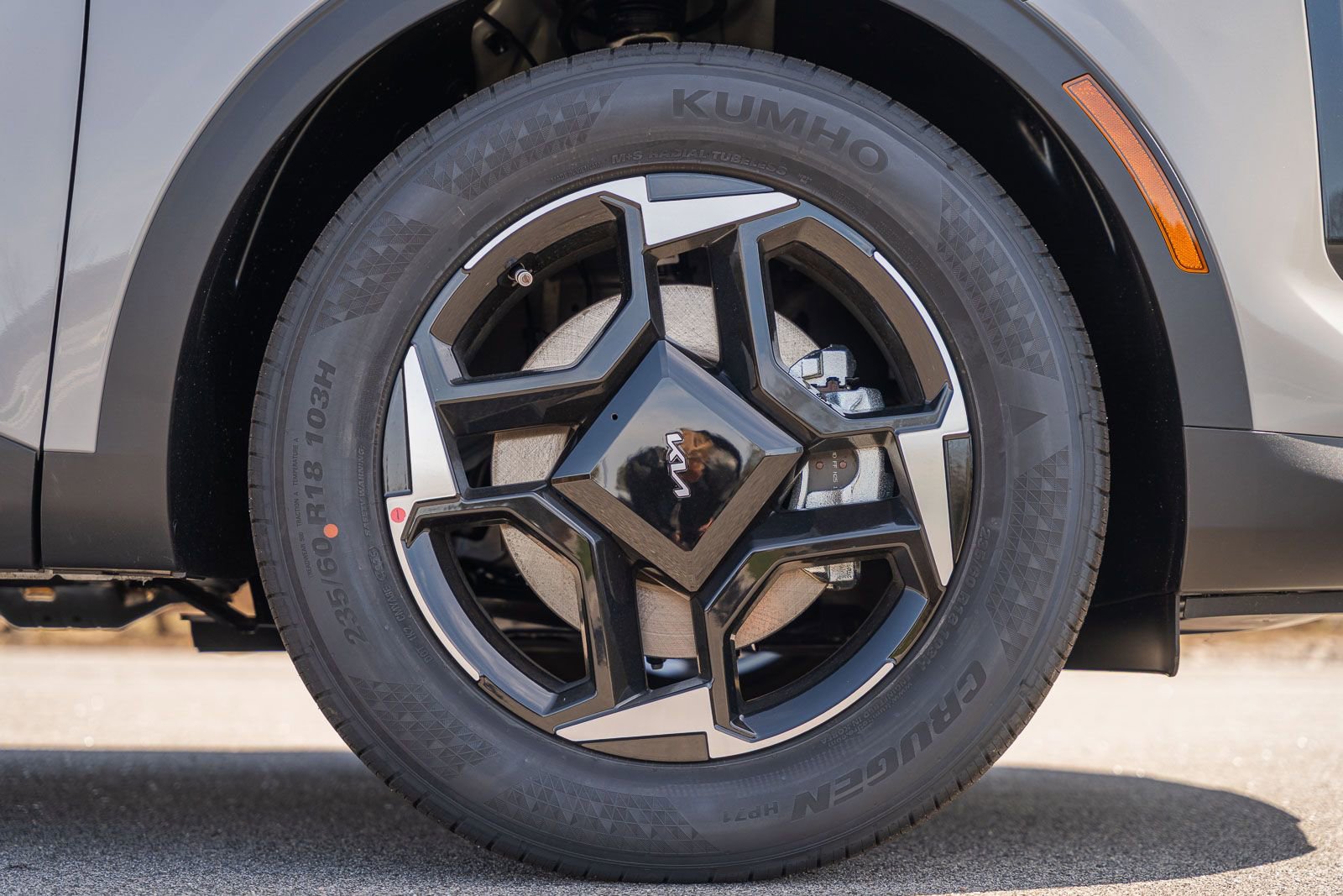 New 2026 Kia Sportage EX image 9