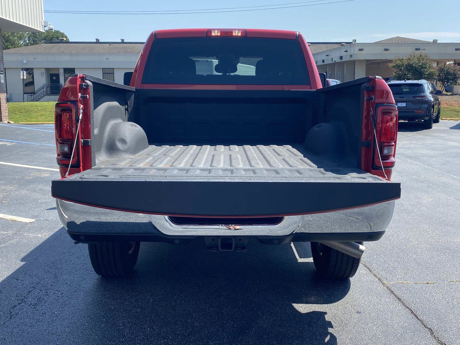 Used 2026 RAM 2500 Big Horn AWD/4WD image 7
