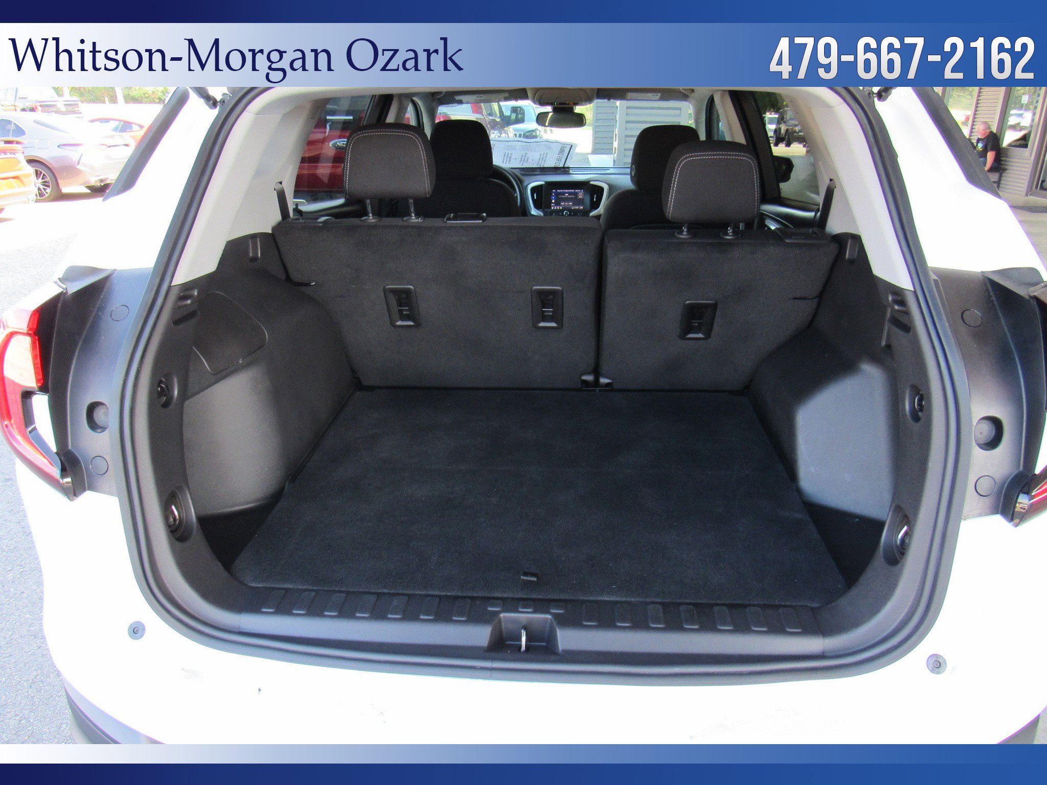 Used 2024 GMC Terrain SLE image 26