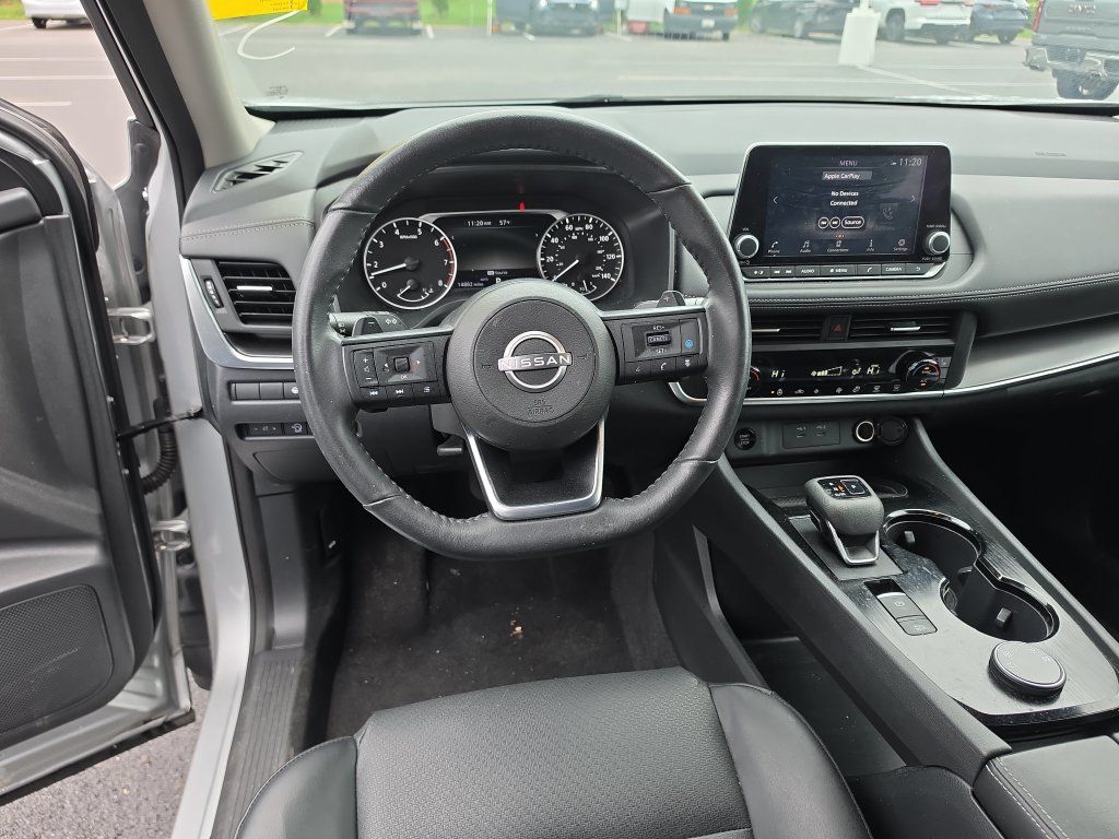 Used 2024 Nissan Rogue SV w/ SV Premium Package AWD/4WD image 11