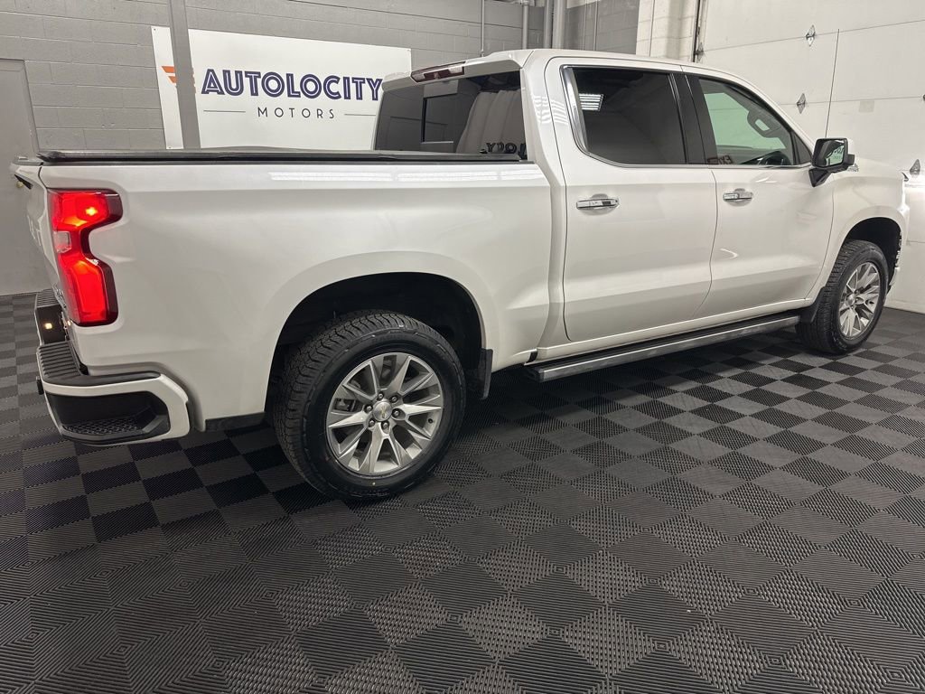 Used 2019 Chevrolet Silverado 1500 High Country w/ Technology Package AWD/4WD image 10